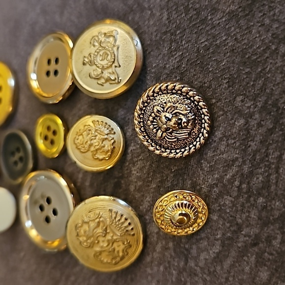 Vintage Metal and Acrylic Goldtone Buttons - Picture 2 of 5